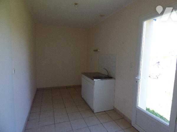 PAVILLON - MONCOUTANT-SUR-SEVRE