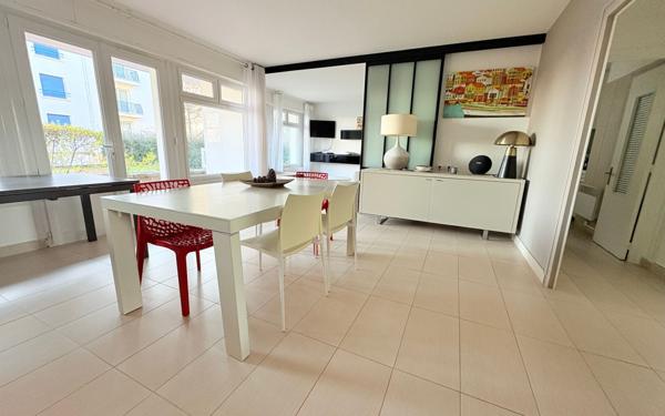 Appartement à vendre    5 pièces • 81,80 m2 La Baule-Escoublac