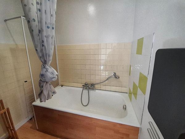 Appartement rénové T2Bis, de 46m2 au 3ème étage