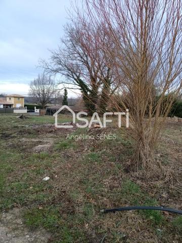 Très beau terrain à 2 minutes du centre