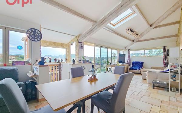 Maison à vendre    6 pièces • 193,45 m2 La Seyne-sur-Mer