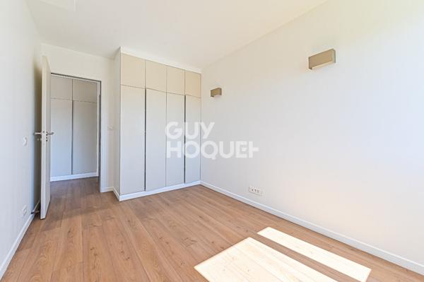 BOIS DE VINCENNES / VUE DEGAGEE / SUD-OUEST/ REFAIT A NEUF