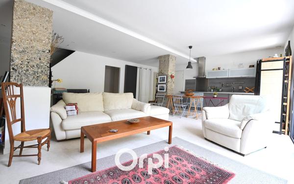 Maison à vendre    8 pièces • 227 m2 Montpellier