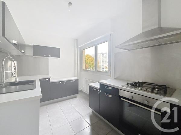 Appartement à vendre  4 pièces - 78,41 m2 DECINES CHARPIEU - 69