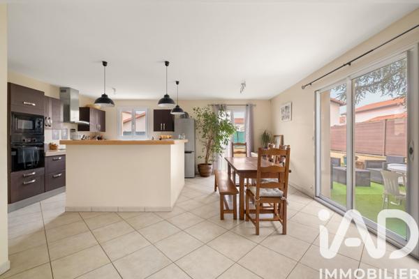 Maison à vendre 5 pièces 115 m² Soucieu-en-Jarrest