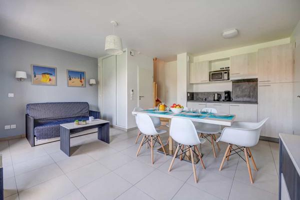 Blonville-sur-Mer (14910) Maison duplex meublée à 300 m de la plage, et 4 km de Deauville