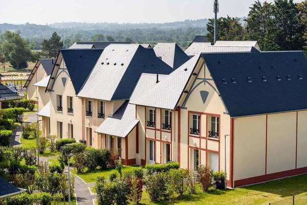 Blonville-sur-Mer (14910) Maison duplex meublée à 300 m de la plage, et 4 km de Deauville