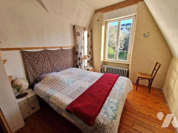 A Vendre à QUIMPER, Quartier de Kergoat Ar Lez, à proximité de la gare, maison des années 30 d'...