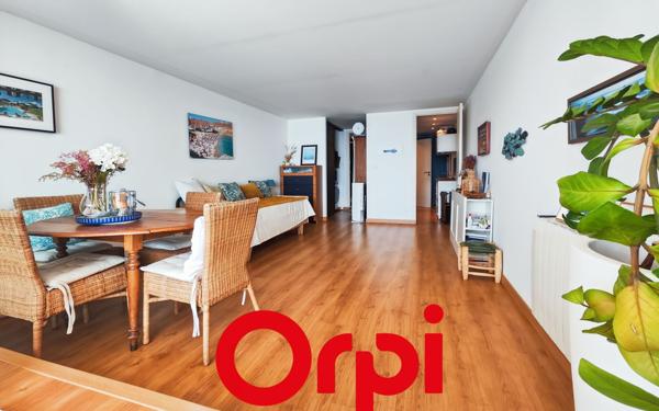 Appartement à vendre    1 pièce • 30,30 m2 Bandol