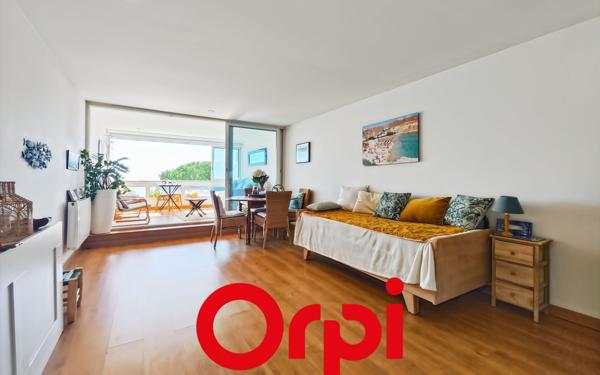 Appartement à vendre    1 pièce • 30,30 m2 Bandol