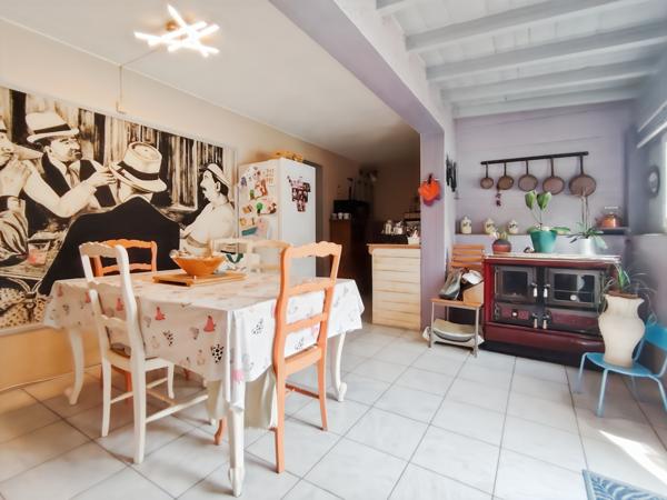Montfaucon (30150) MAISON 3 LOGEMENTS 245 M²