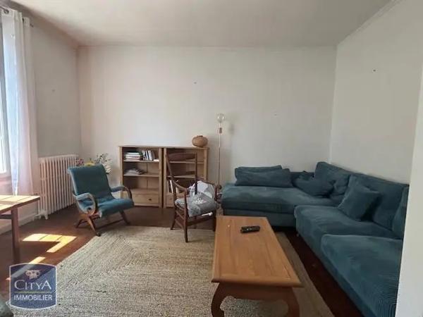 Appartement à louer 4 pièces 71.76m²