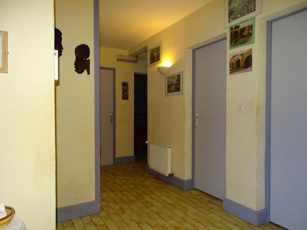 Maison Thenon 6 pièce(s) 140.31 m2