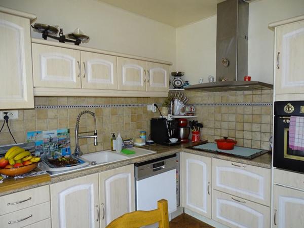 Maison Thenon 6 pièce(s) 140.31 m2