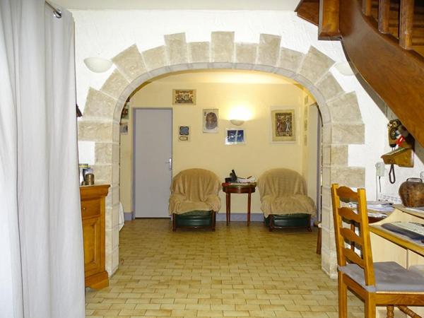 Maison Thenon 6 pièce(s) 140.31 m2