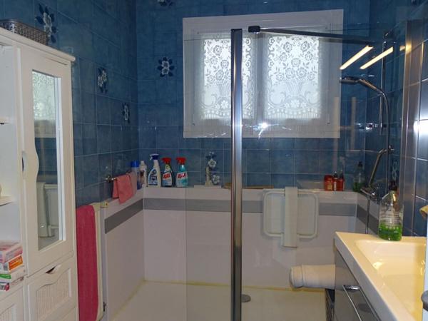 Maison Thenon 6 pièce(s) 140.31 m2