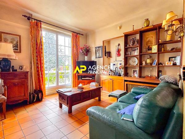 Sartrouville - La Plaine - Maison 6 pièces 151.37 m2 684 000 € **  - Référence  9581