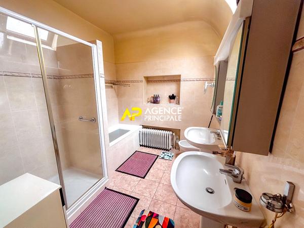 Sartrouville - La Plaine - Maison 6 pièces 151.37 m2 684 000 € **  - Référence  9581