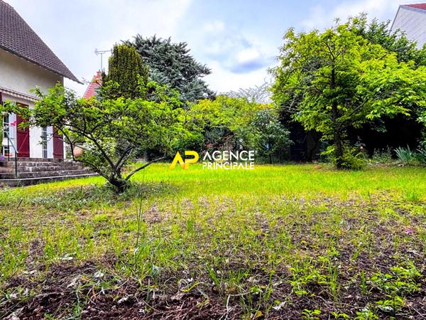 Sartrouville - La Plaine - Maison 6 pièces 151.37 m2 684 000 € **  - Référence  9581