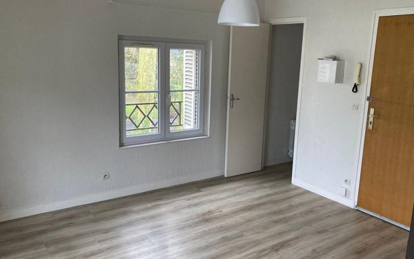 Appartement à vendre    2 pièces • 26 m2 Tours