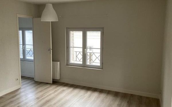 Appartement à vendre    2 pièces • 26 m2 Tours
