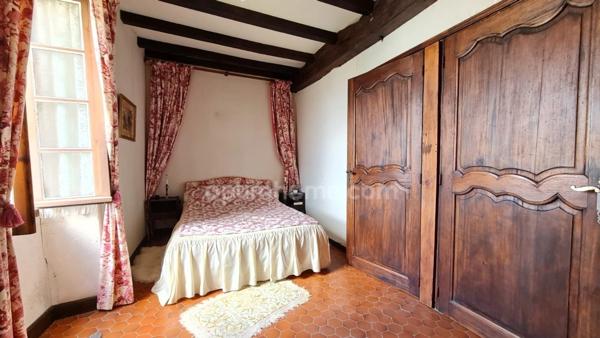 Maison en pierre à HAUTEFAGE LA TOUR (47)