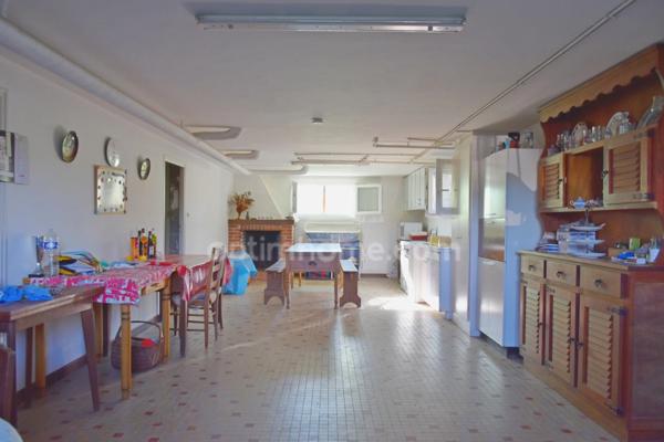 Maison à vendre 6 pièces plus dépendances à fort potentiel sur SAINT MARTIN SUR OUST (56)