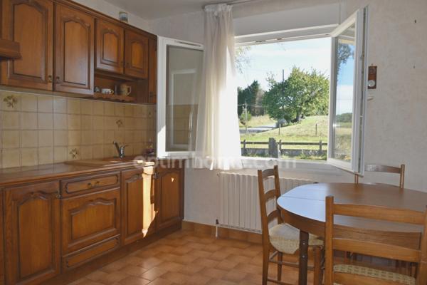 Maison à vendre 6 pièces plus dépendances à fort potentiel sur SAINT MARTIN SUR OUST (56)