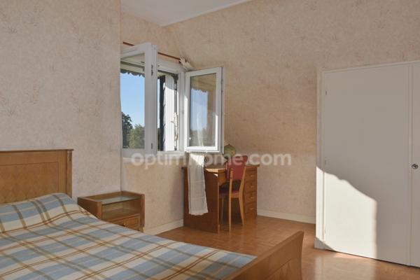 Maison à vendre 6 pièces plus dépendances à fort potentiel sur SAINT MARTIN SUR OUST (56)