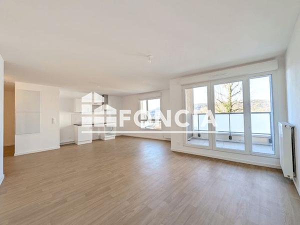 Location Appartement 3 pièces 68.16 m² - Deville-les-rouen 76250