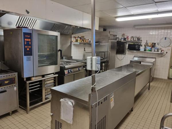 HOTEL, BAR, RESTAURANT  3 ETOILES - SECTEUR MONTARGIS et FORËT D'ORLEANS