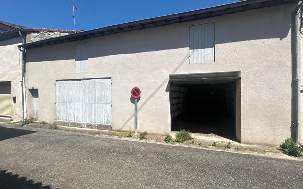 Maison à vendre    1 pièce •  Layrac