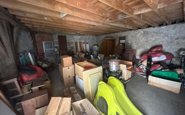 Maison à vendre    1 pièce •  Layrac