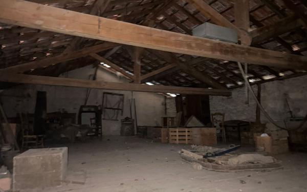 Maison à vendre    1 pièce •  Layrac