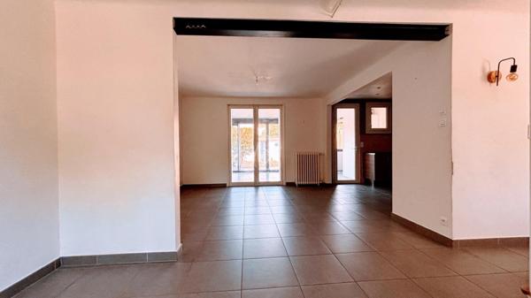 Maison 5 pièces avec Jardin et dépendance