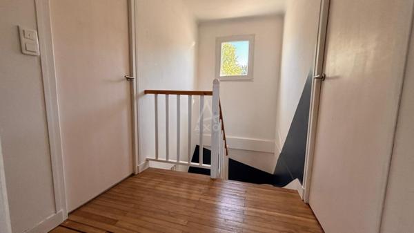 Maison 5 pièces avec Jardin et dépendance
