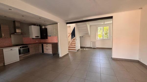 Maison 5 pièces avec Jardin et dépendance