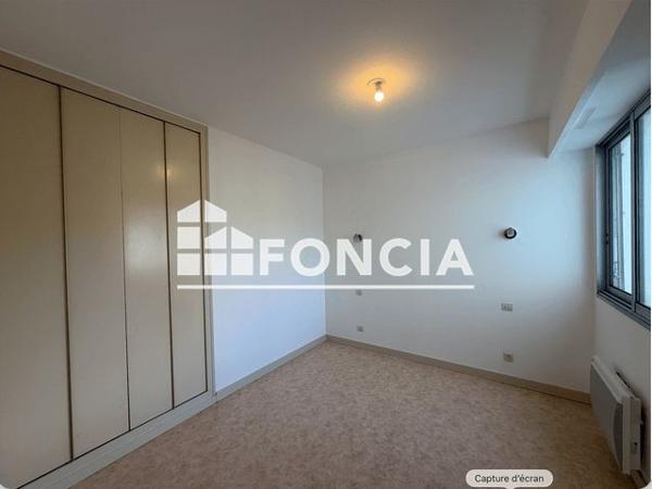 Location Appartement 3 pièces 83.4 m² - 6 RUE DE LA CITE Challans 85300