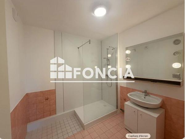 Location Appartement 3 pièces 83.4 m² - 6 RUE DE LA CITE Challans 85300