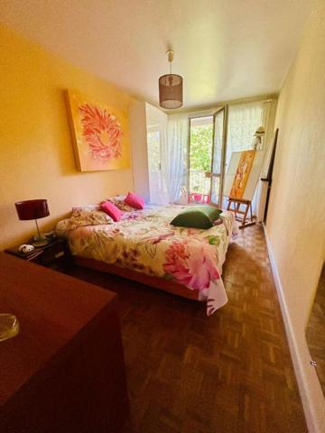 Élégance et confort à Beauchamp : Appartement lumineux avec balcon dans résidence verdoyante - 4 pièces - 88m²  -