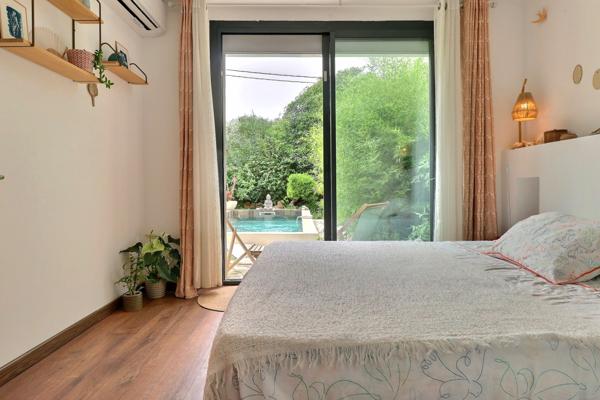 Le Redon - maison rénovée avec jardin, piscine et stationnement