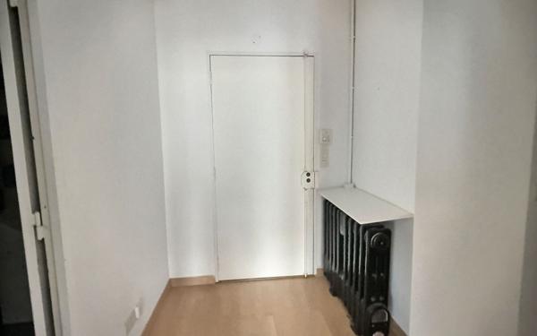 Appartement à louer    2 pièces • 46,19 m2 Marseille 2