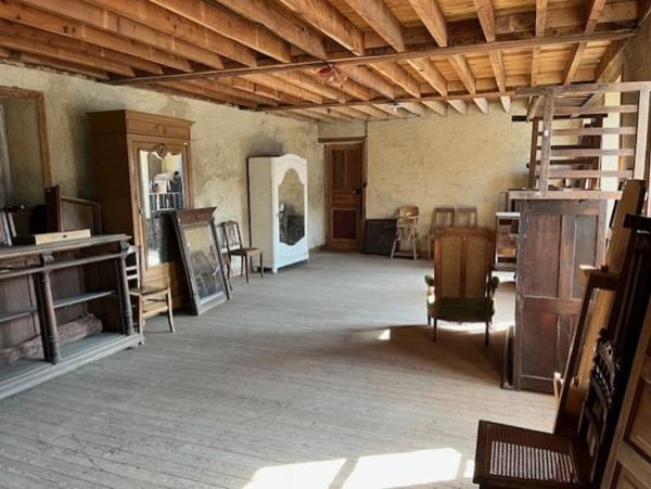 Bâtiment en granit à vendre 13 pièces SAINTE MARIE LAUMONT (14)