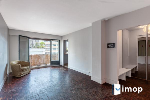 Quartier Falguière. M*Vaugirard. 56m2 avec balcons.