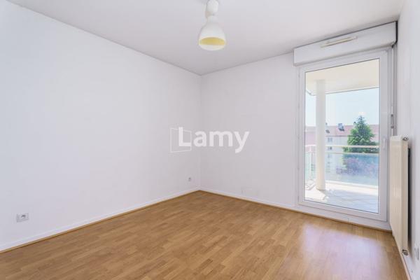 Parking + appartement