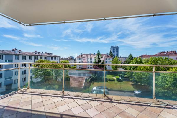 Parking + appartement