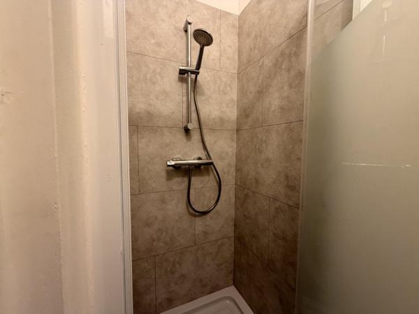 Location / Local Commercial