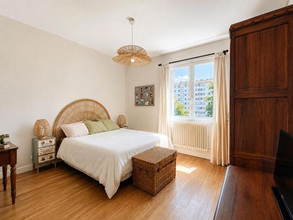 A vendre, appartement de type 5 dans l'hyper-centre de Périgueux 24000