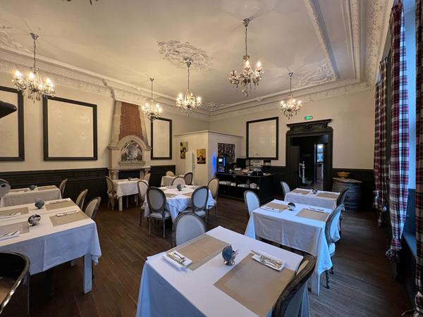 HOTEL A 1 h20 de PARIS GARE DE LYON !!