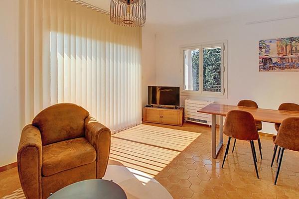 A VENDRE ! Maison Lorgues 9 pièces 170 m2 + Garage